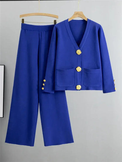 Velia™ - Button-Detail Elegant Set